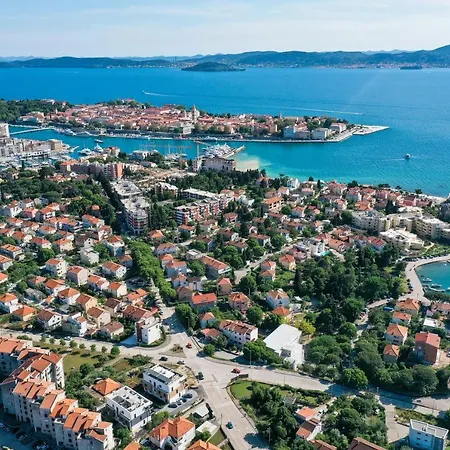 Premium Ventus Rosa - Mistral Garden * ザダル