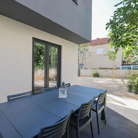 アパート Premium Ventus Rosa - Mistral Garden *