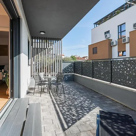 アパート Premium Ventus Rosa - Mistral Garden *