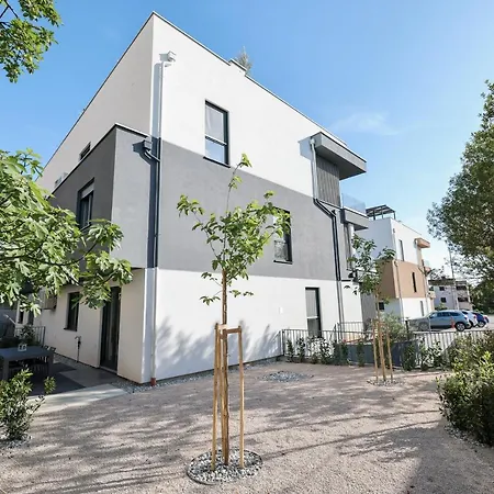 Premium Ventus Rosa - Mistral Garden Apartment
